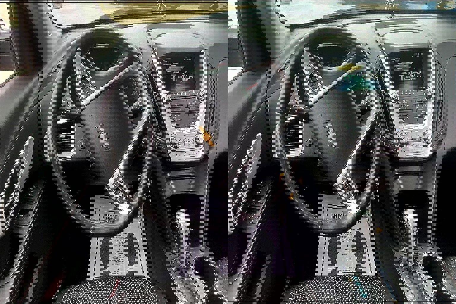 Used 2015 Chevrolet Equinox LT w/ Driver Convenience Package image 8