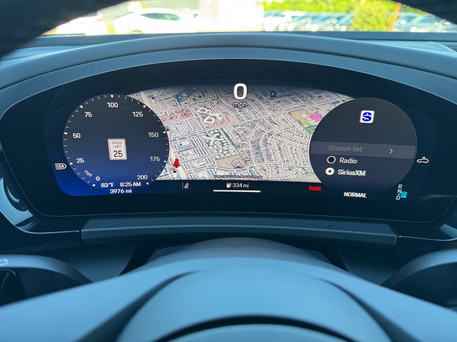 Used 2025 Porsche Macan Electric RWD image 10