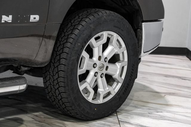 Used 2016 Nissan Titan SL AWD/4WD image 50