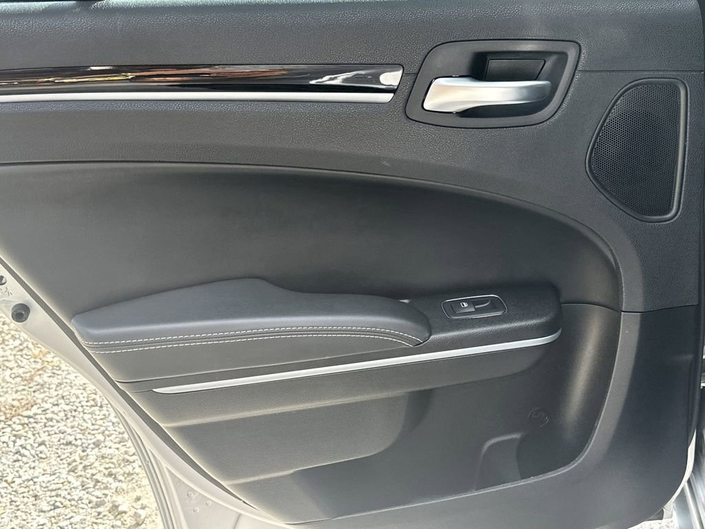 Used 2023 Chrysler 300 S image 23