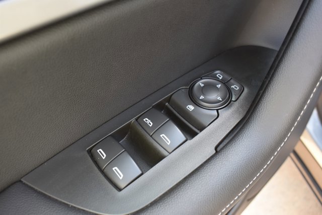Used 2025 Chevrolet Blazer LT image 12