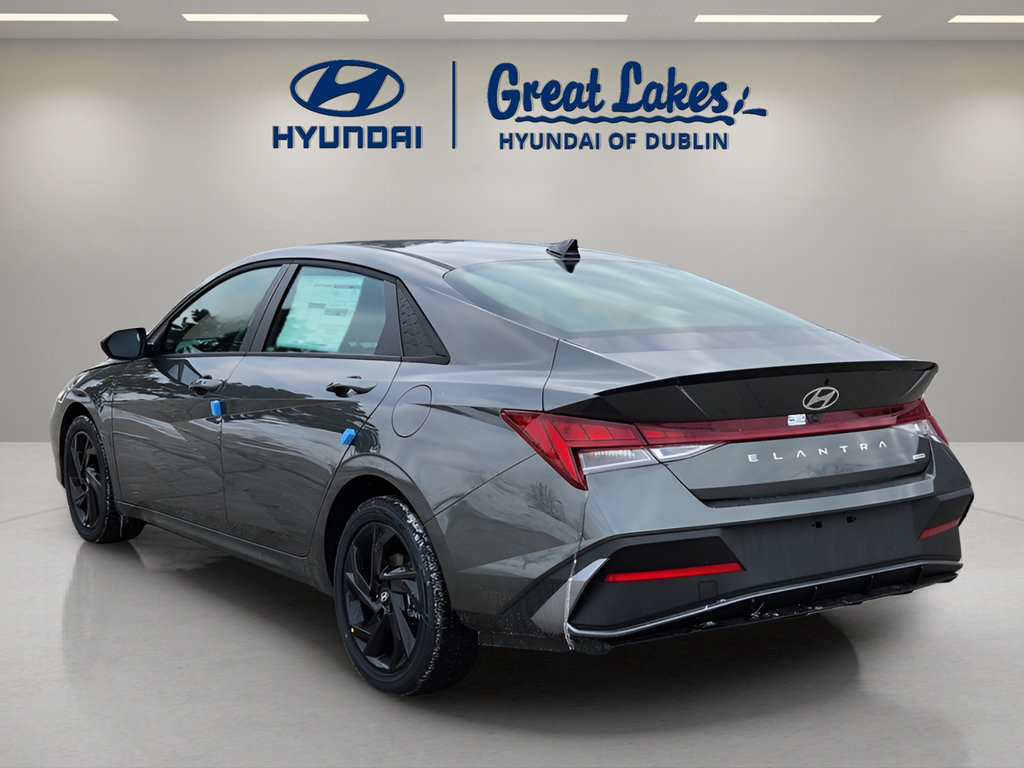 New 2026 Hyundai Elantra SEL FWD image 3