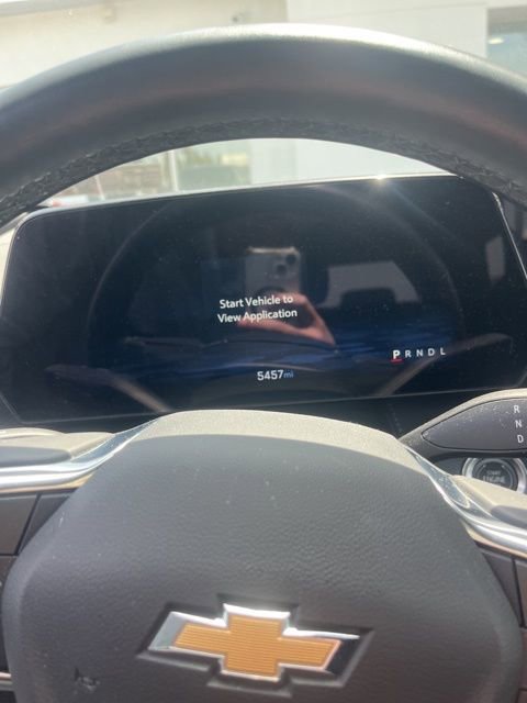 Used 2025 Chevrolet Equinox LT w/ Safety and Technology Package image 6