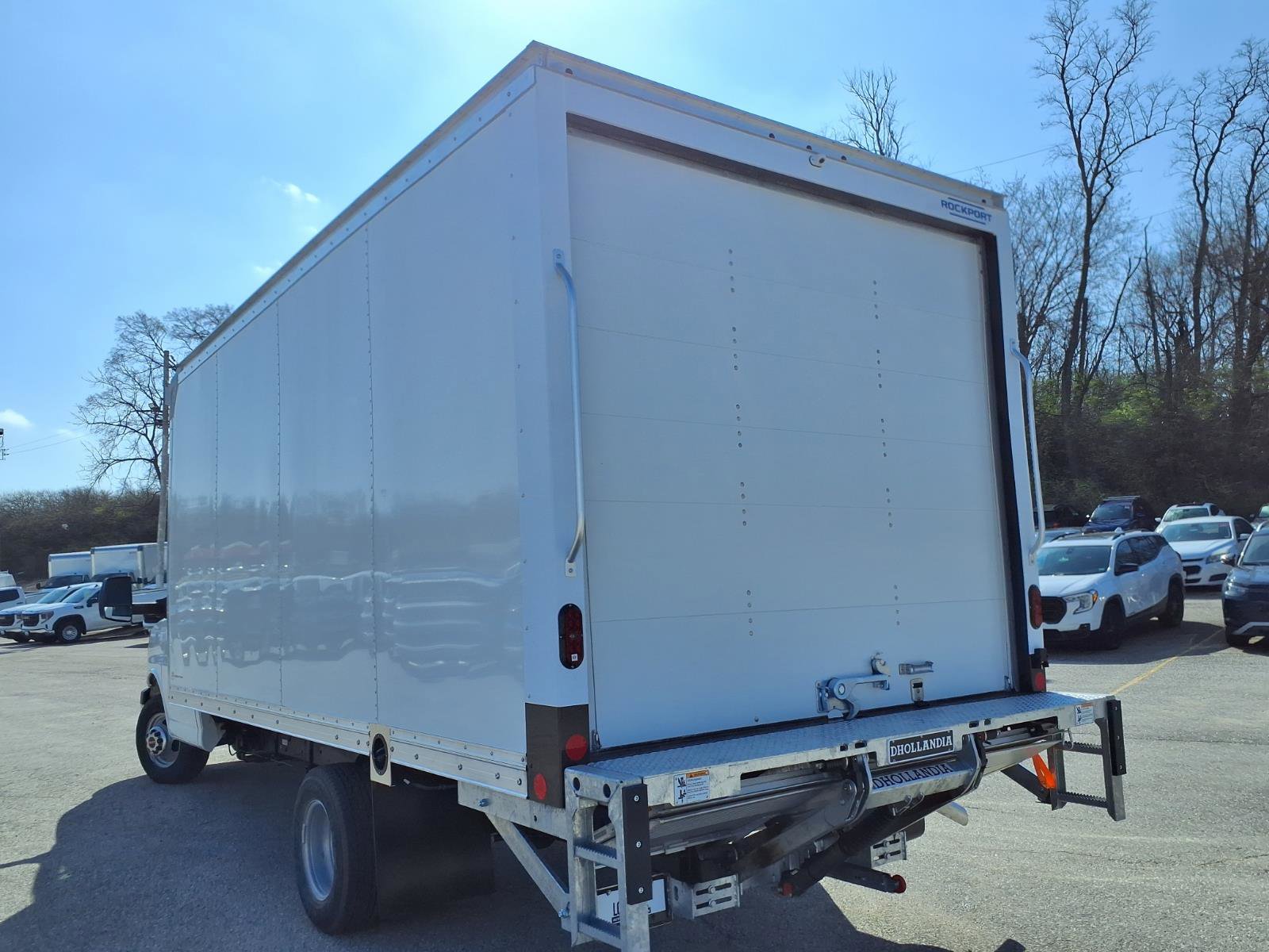 New 2026 GMC Savana 4500 w/ Power Convenience Package RWD image 22