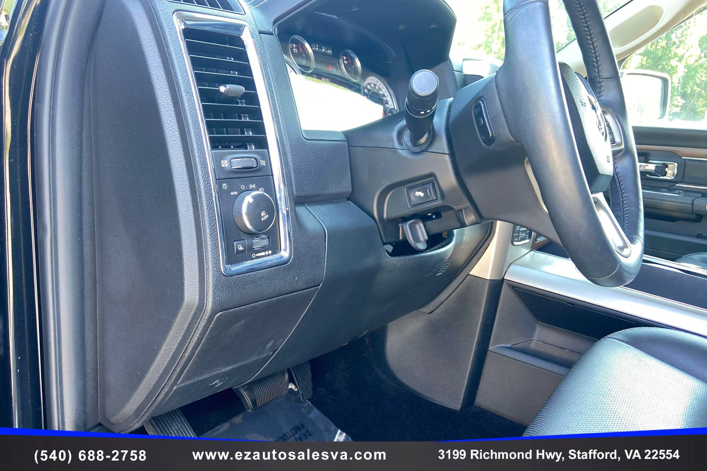 Used 2016 RAM 1500 Laramie w/ Convenience Group AWD/4WD image 24