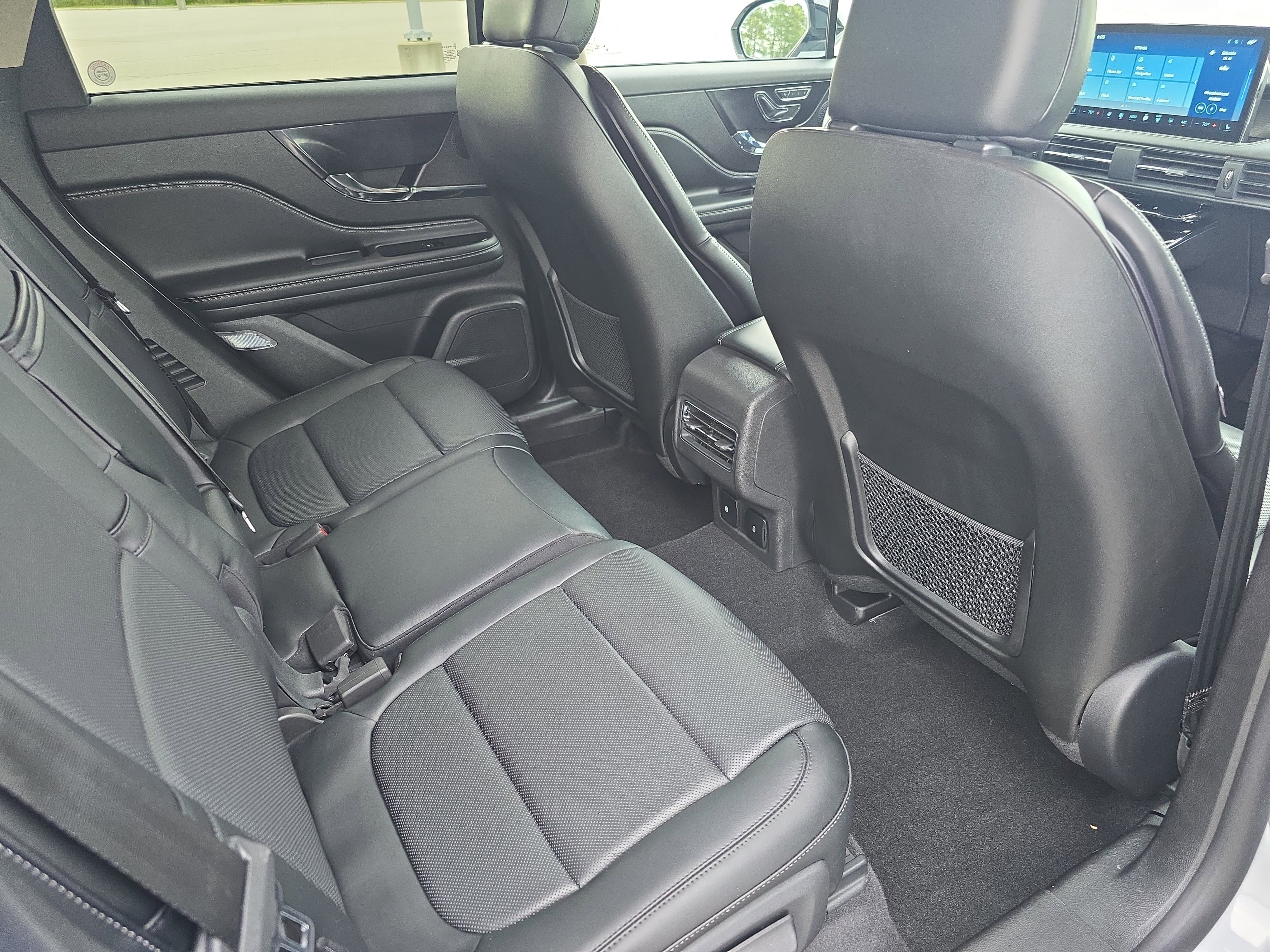 New 2026 Lincoln Corsair Reserve w/ Jet Appearance Package AWD/4WD image 11