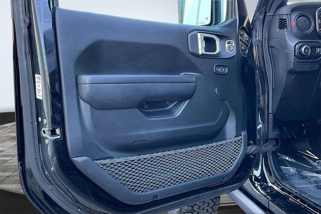 Used 2024 Jeep Wrangler Unlimited Rubicon image 22