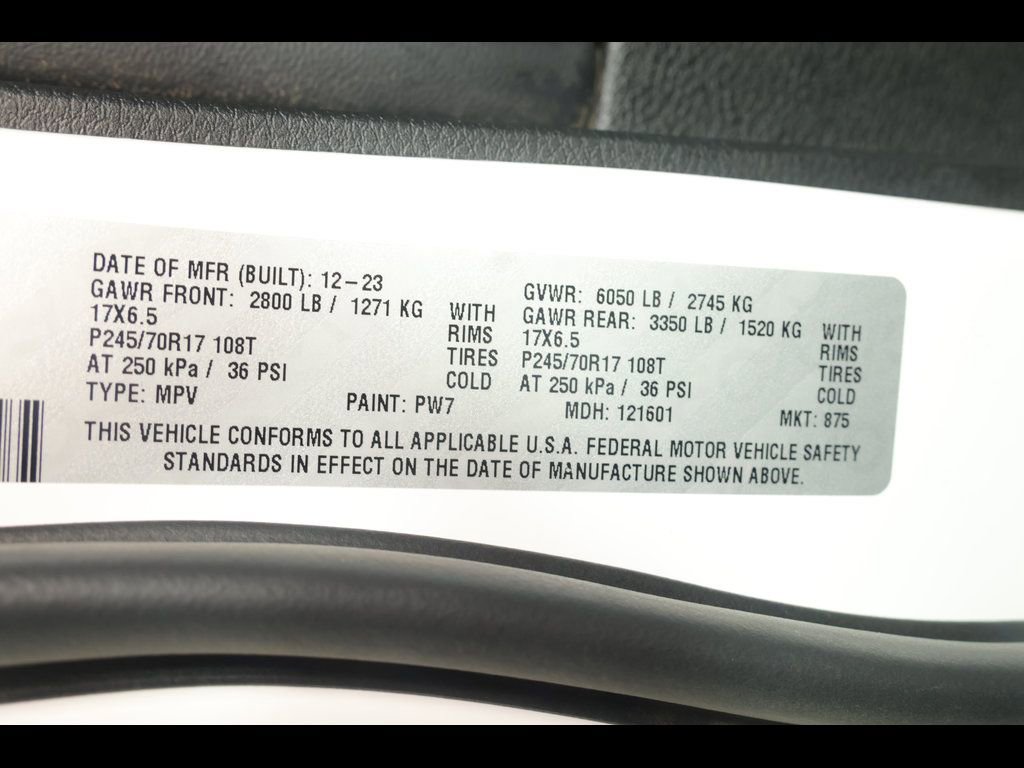 Used 2024 Jeep Grand Cherokee Laredo image 29