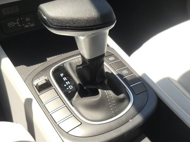 Certified 2024 Hyundai Kona SE FWD image 22