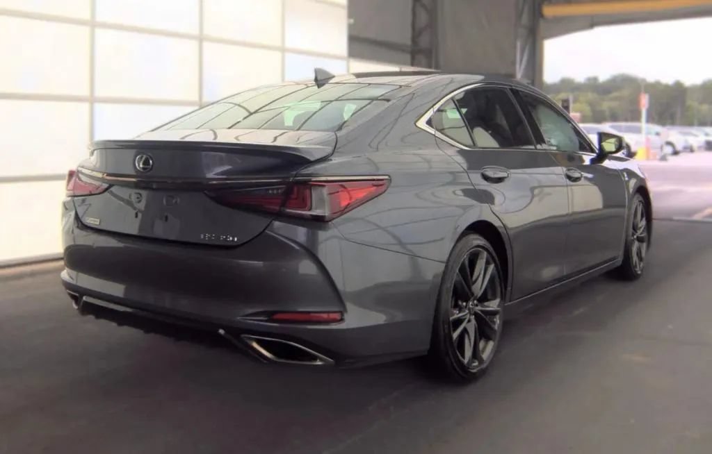 Used 2021 Lexus ES 350 F Sport w/ Accessory Package FWD image 3