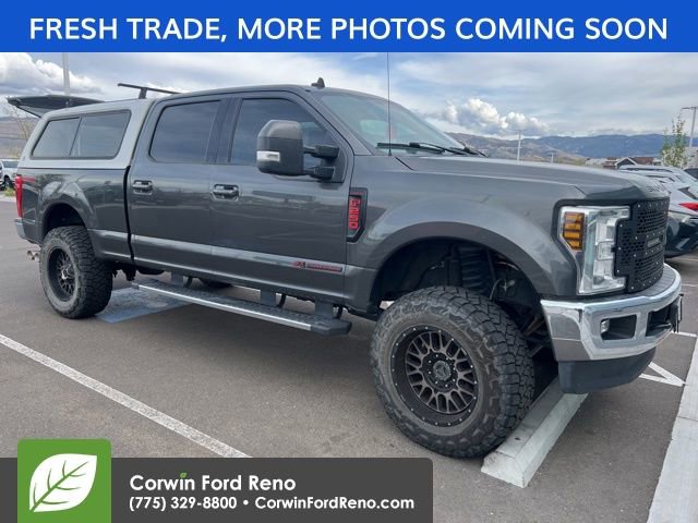 Used 2019 Ford F250 Lariat w/ Lariat Value Package image 3