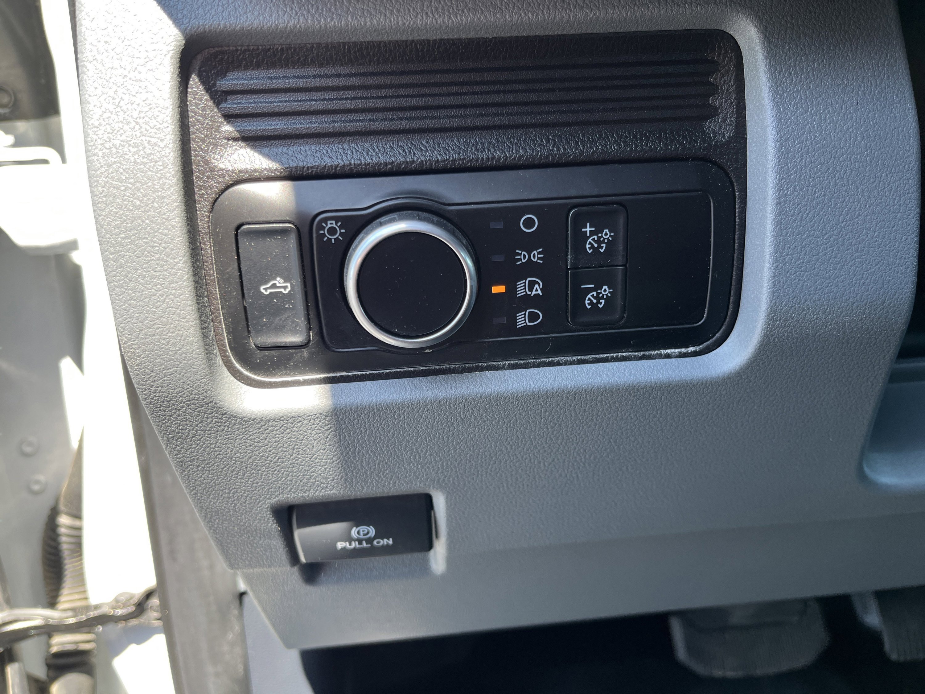 Used 2024 Ford F350 XL w/ XL Off-Road Package AWD/4WD image 15