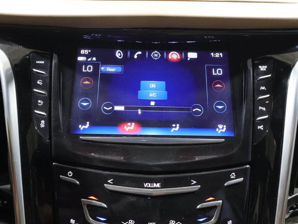 Used 2020 Cadillac Escalade Platinum AWD/4WD image 36