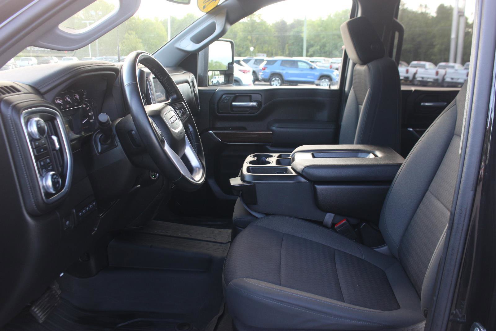 Used 2023 GMC Sierra 2500 SLE w/ SLE Value Package; AWD/4WD image 18