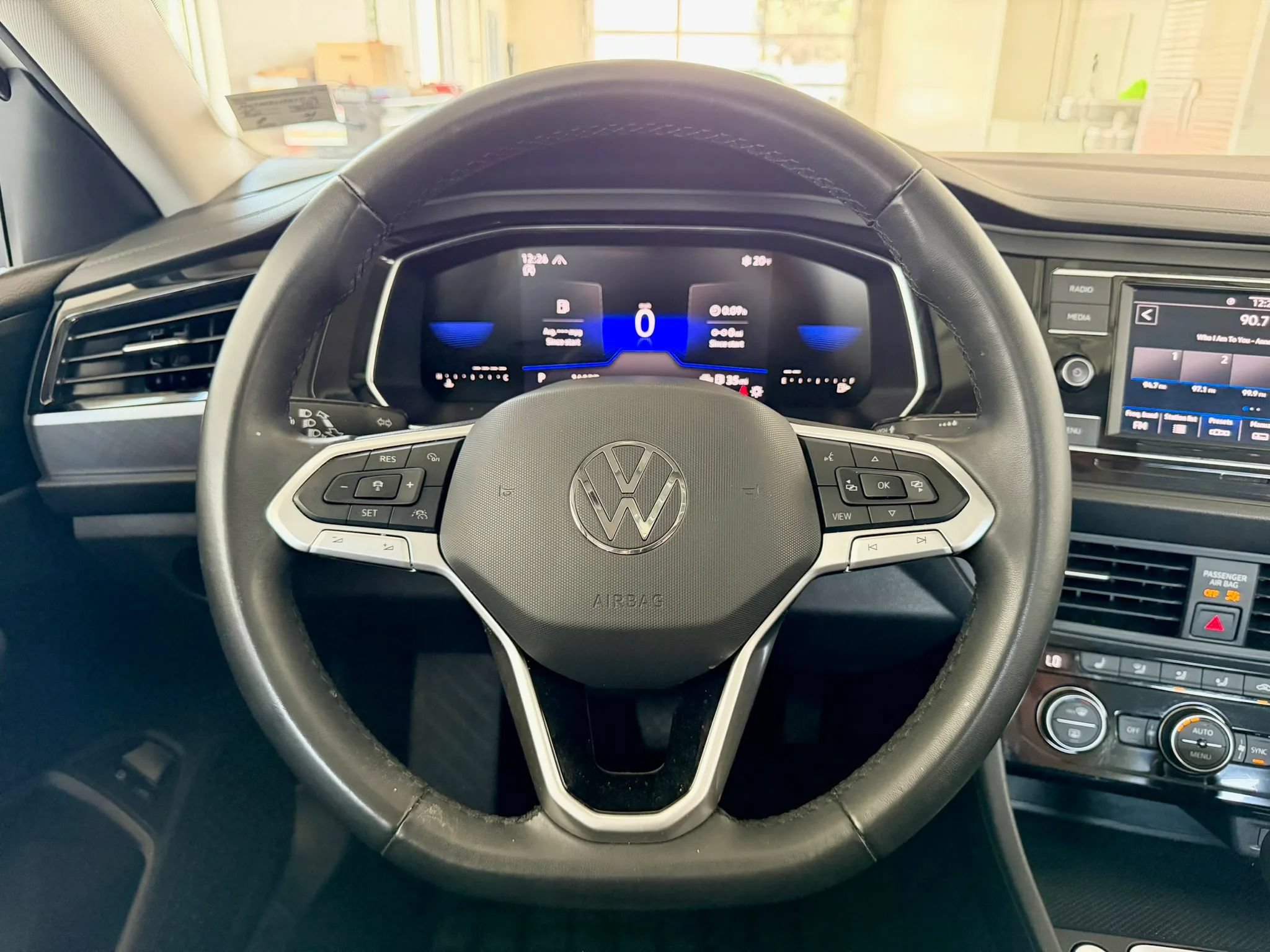 Used 2023 Volkswagen Jetta SE w/ Panoramic Sunroof Package FWD image 18
