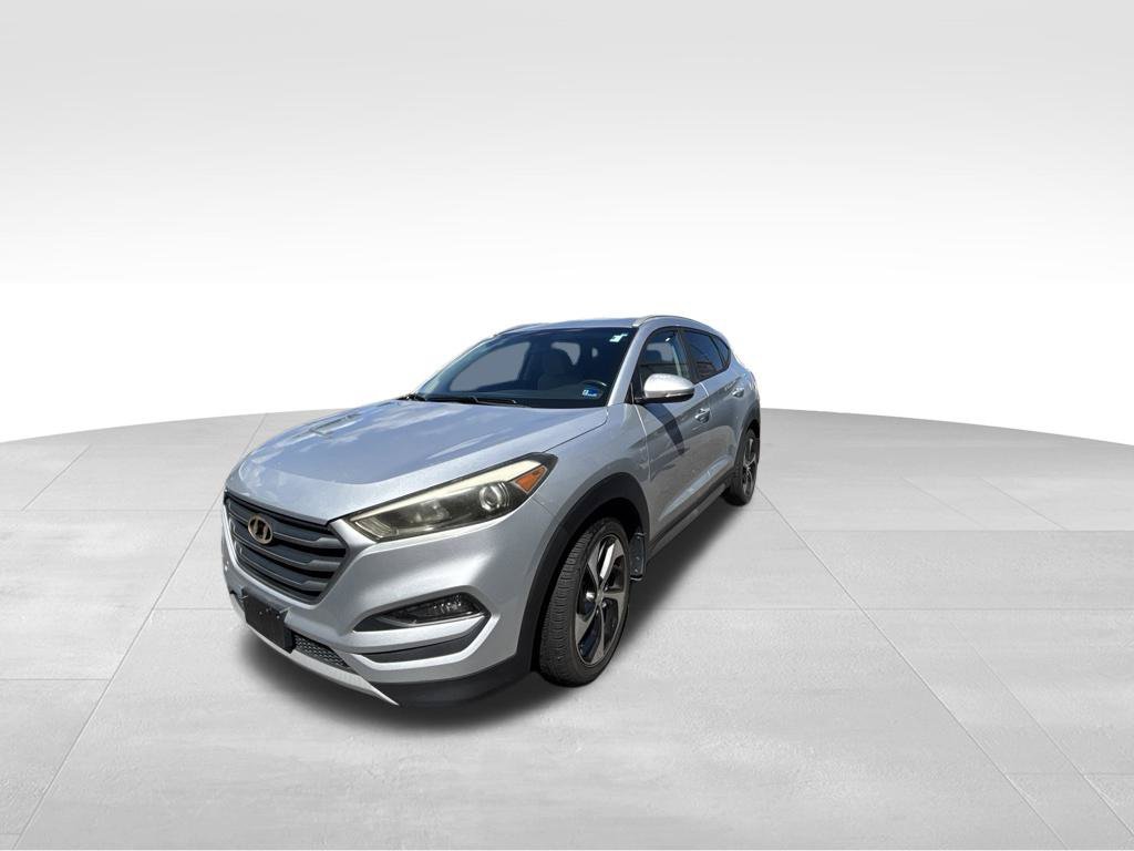 Used 2017 Hyundai Tucson Sport FWD image 2
