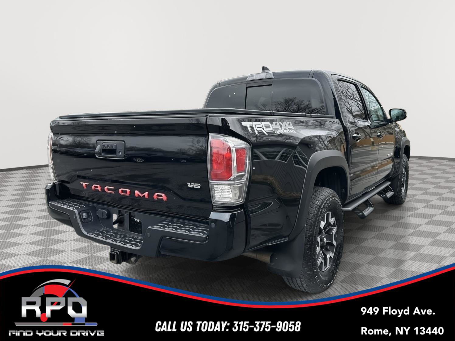 Used 2021 Toyota Tacoma TRD Off-Road w/ TRD Premium Off Road Package AWD/4WD image 5
