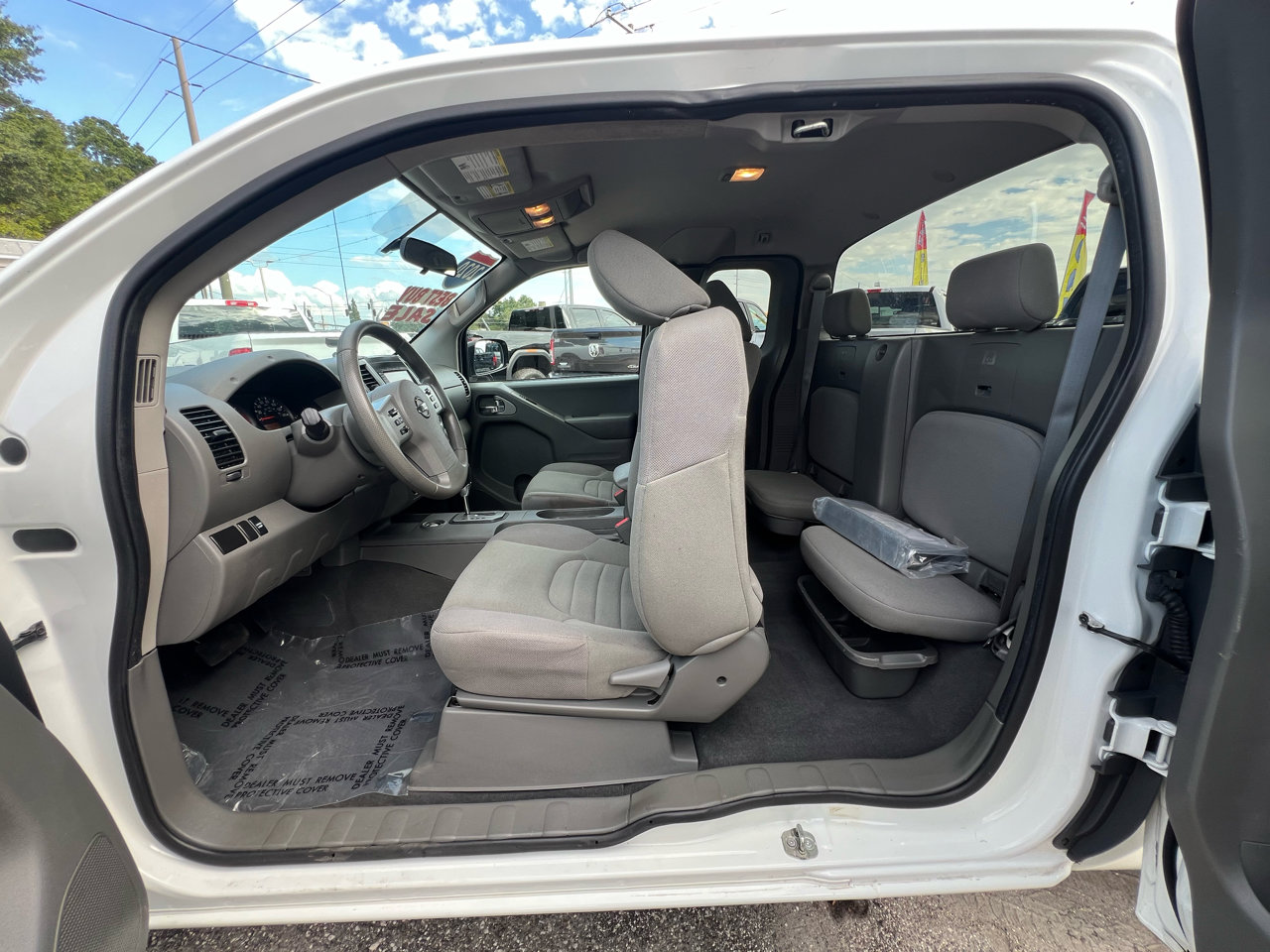 Used 2020 Nissan Frontier S w/ S Utility Package image 23