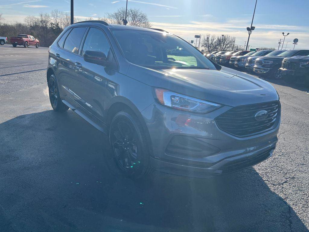 Used 2024 Ford Edge SE w/ Black Appearance Package AWD/4WD image 7