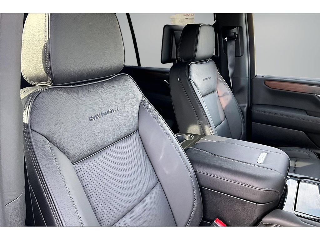 New 2026 GMC Yukon XL Denali w/ Denali Reserve Package AWD/4WD image 10