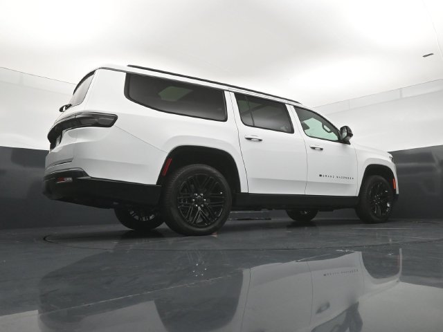New 2026 Jeep Grand Wagoneer L Limited AWD/4WD image 20