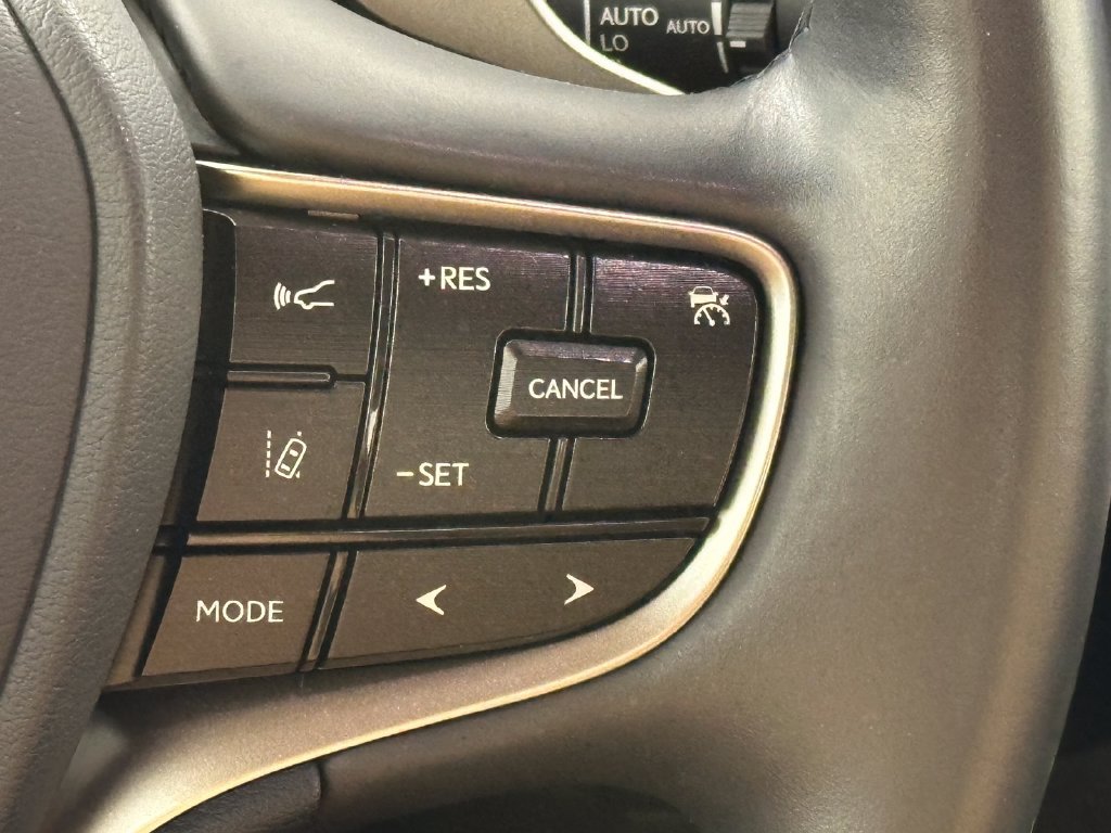 Used 2024 Lexus ES 350 w/ Premium Package FWD image 31