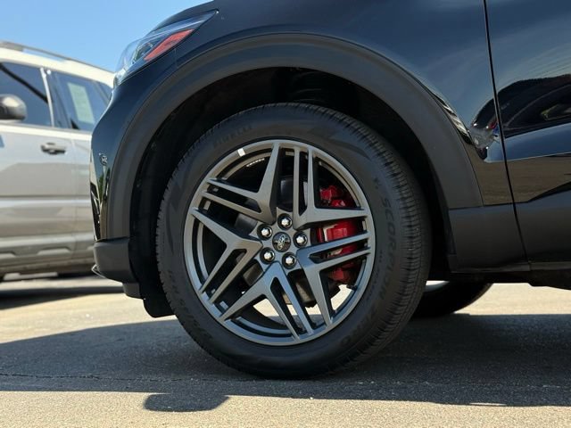 Used 2025 Ford Explorer ST-Line w/ ST-Line Street Pack AWD/4WD image 47