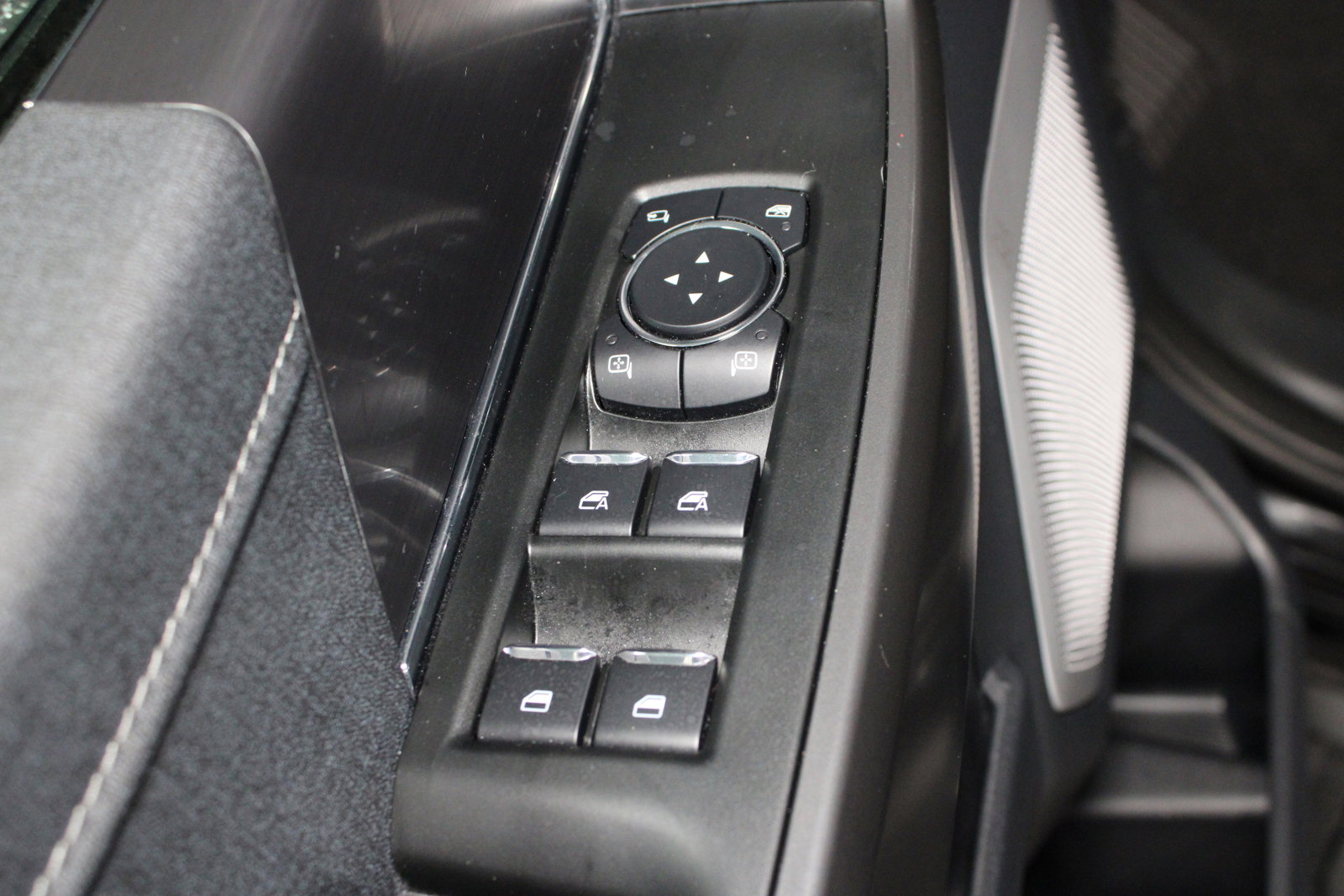 New 2025 Ford F150 Lariat w/ Equipment Group 502A High AWD/4WD image 5