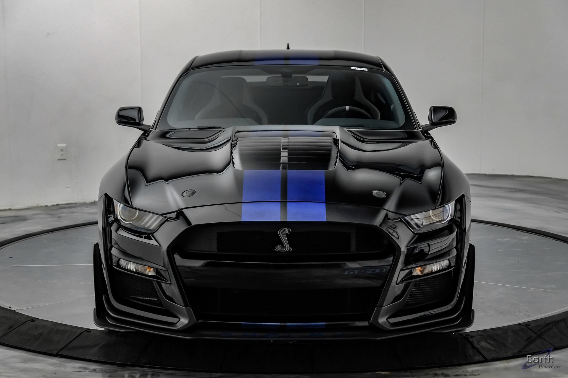 Used 2021 Ford Mustang Shelby GT500 w/ Carbon Fiber Track Pack RWD image 35