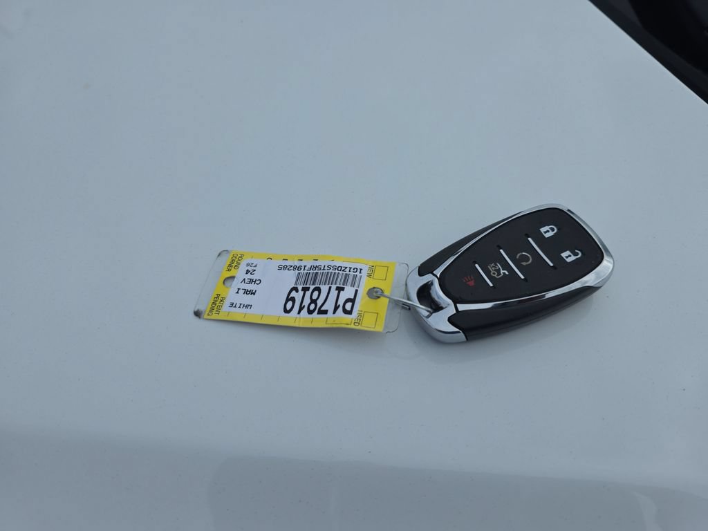 Used 2024 Chevrolet Malibu LT FWD image 26