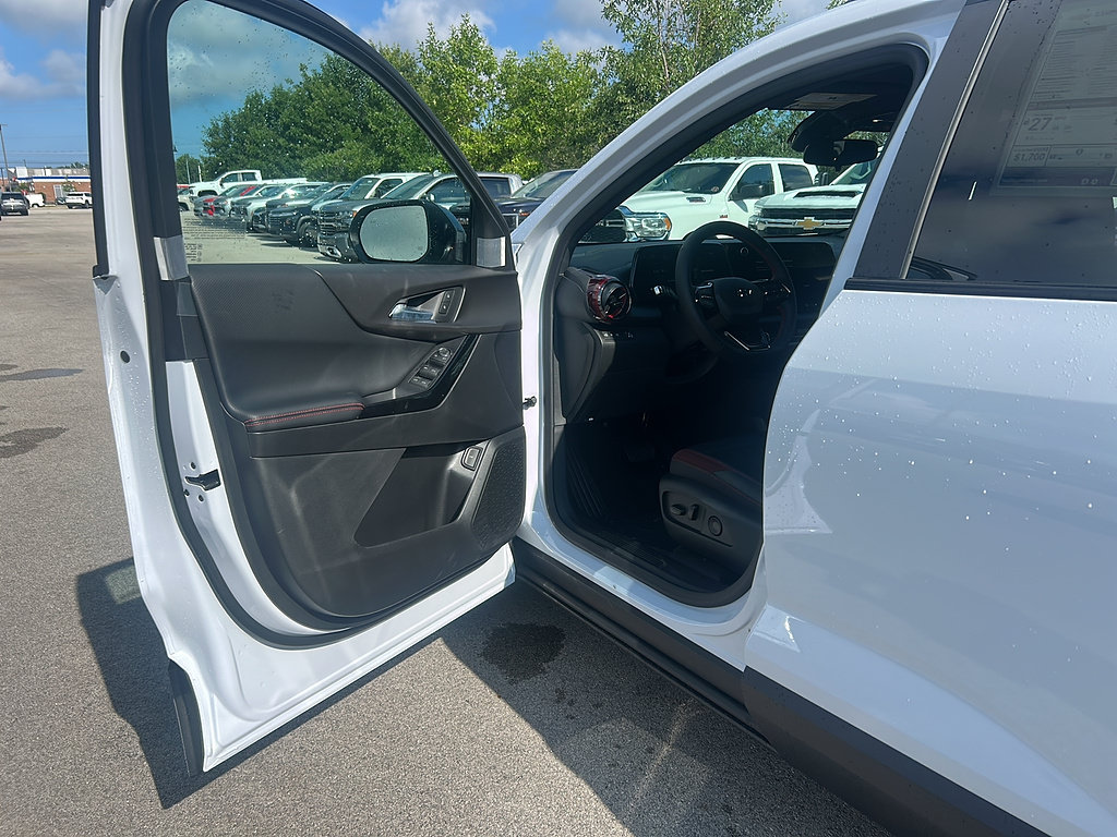 New 2027 Chevrolet Equinox RS FWD image 14