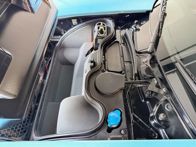 Used 2006 Ford GT RWD image 79