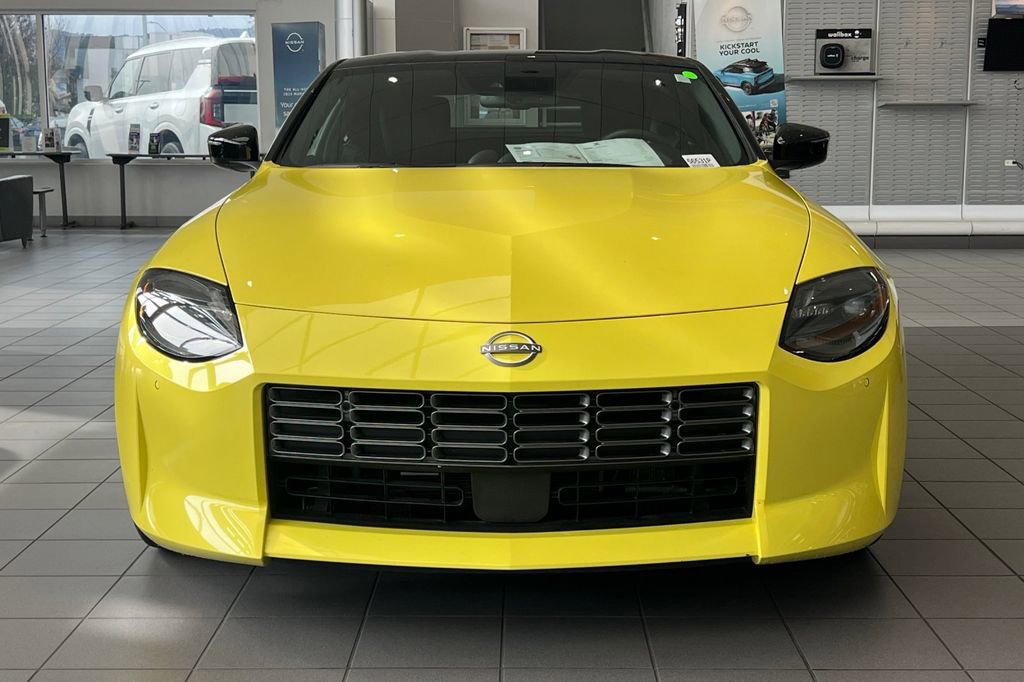 Used 2024 Nissan Z Sport w/ Floor Mat Package image 8
