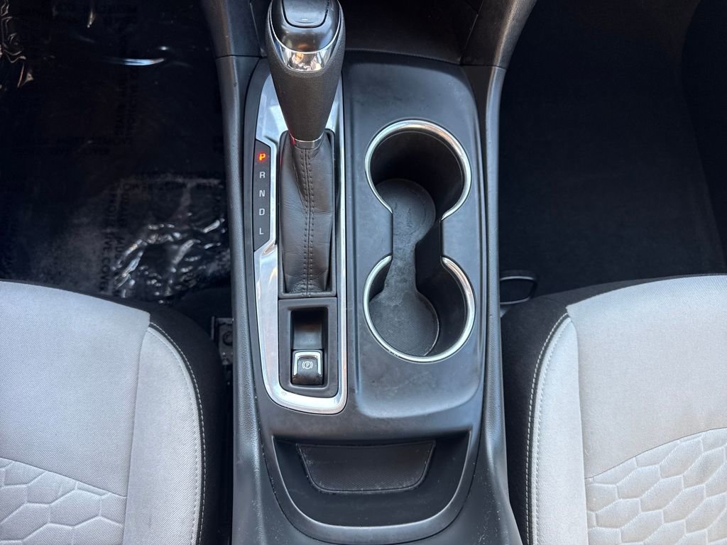 Used 2020 Chevrolet Equinox LS w/ LPO, Cargo Package image 16