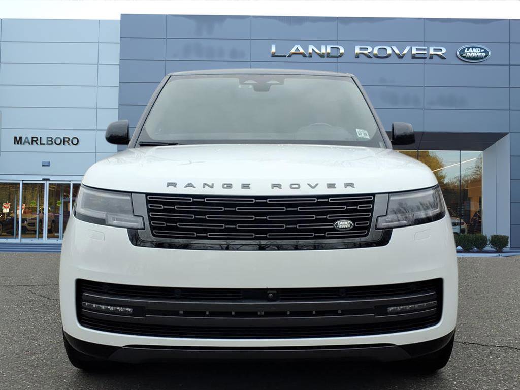 Certified 2024 Land Rover Range Rover SE image 8