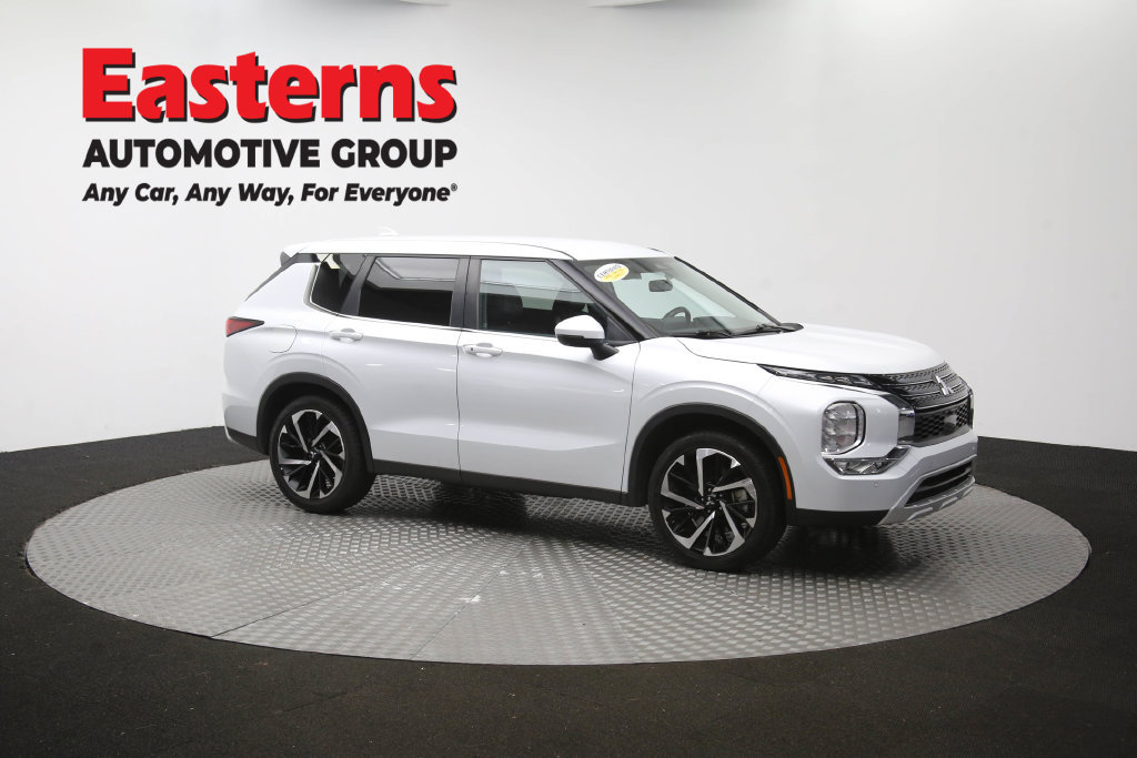 Used 2024 Mitsubishi Outlander SE FWD image 50