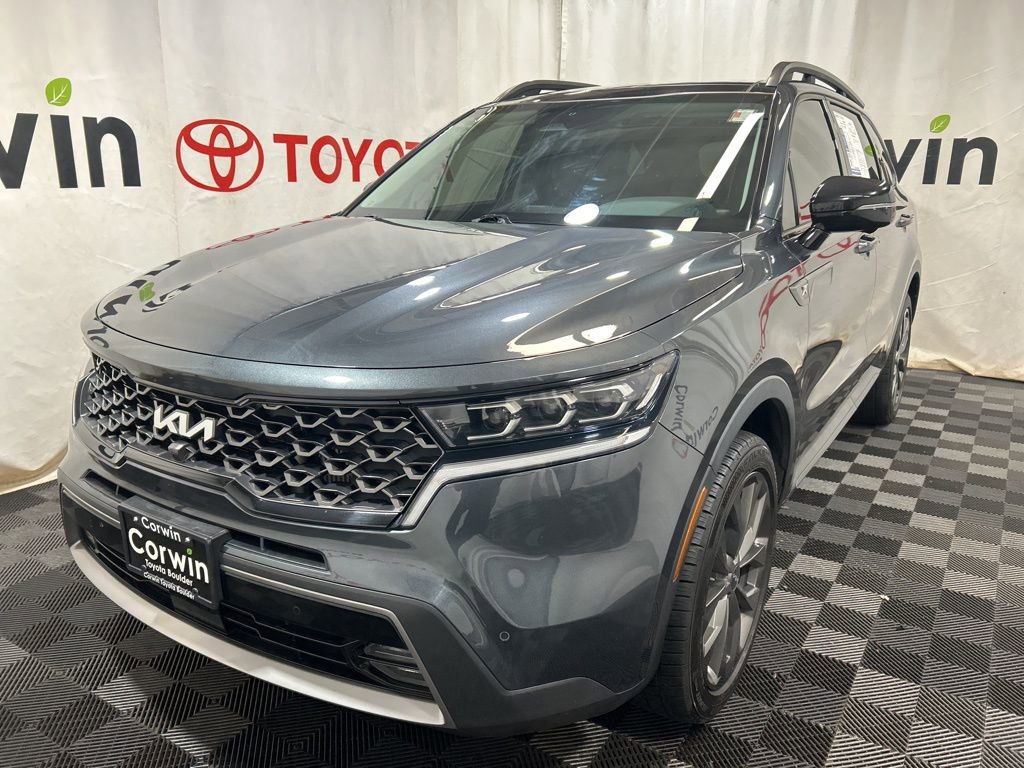 Used 2023 Kia Sorento SX Prestige image 3