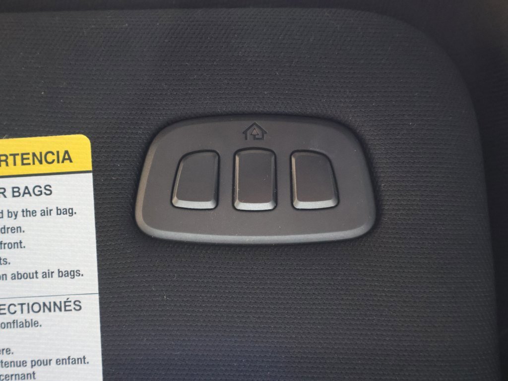 Used 2025 Ford Explorer ST image 21