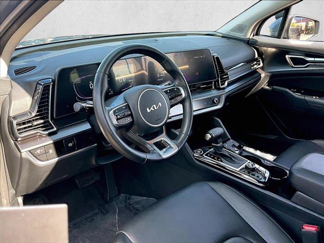 Used 2025 Kia Sportage EX FWD image 14