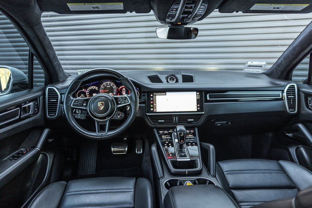 Certified 2023 Porsche Cayenne GTS image 12