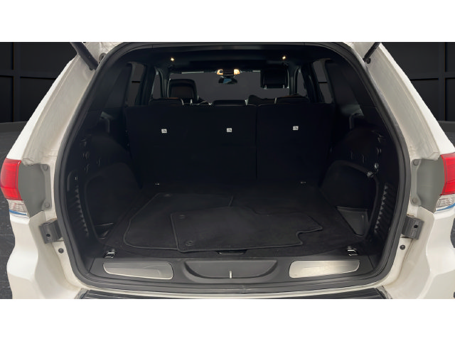 Used 2019 Jeep Grand Cherokee Limited AWD/4WD image 26