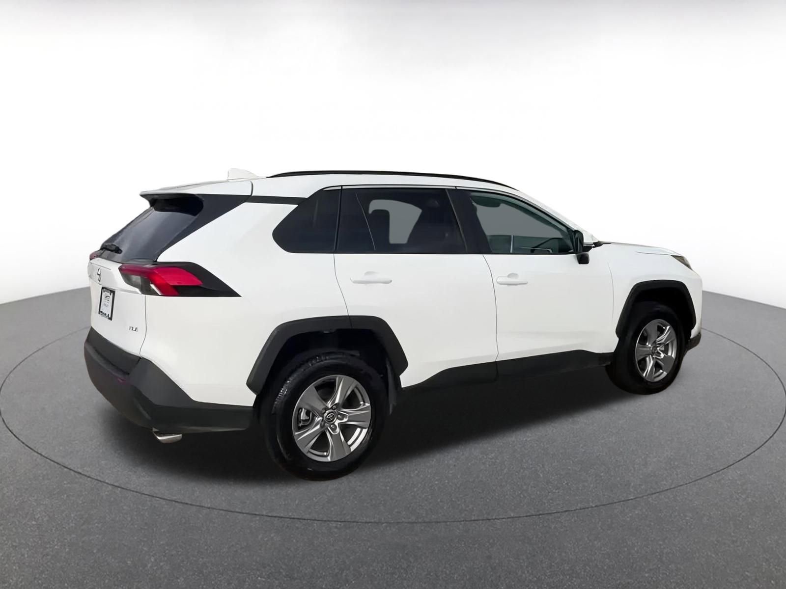 Used 2025 Toyota RAV4 XLE image 14