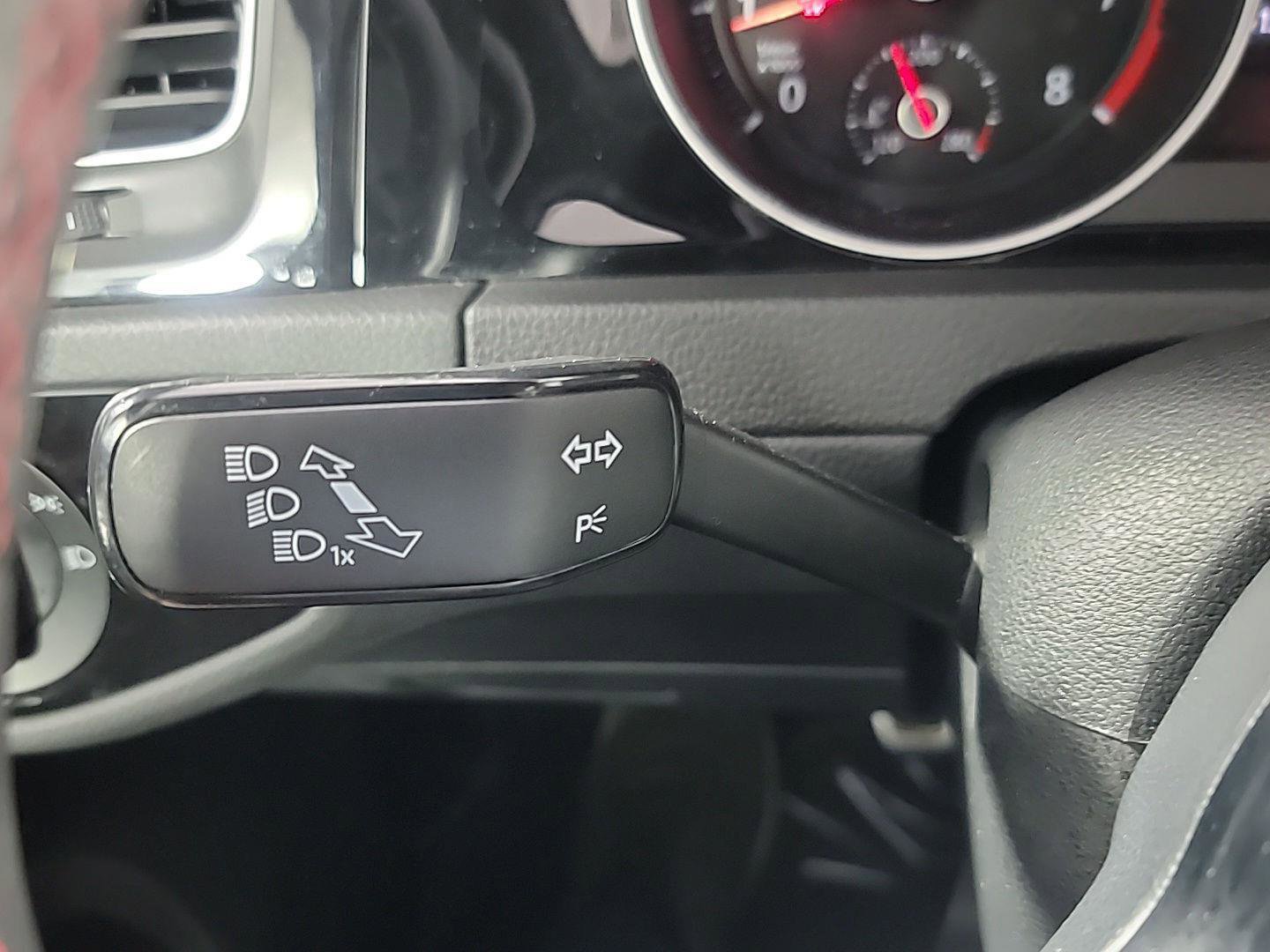 Used 2020 Volkswagen GTI Autobahn image 29