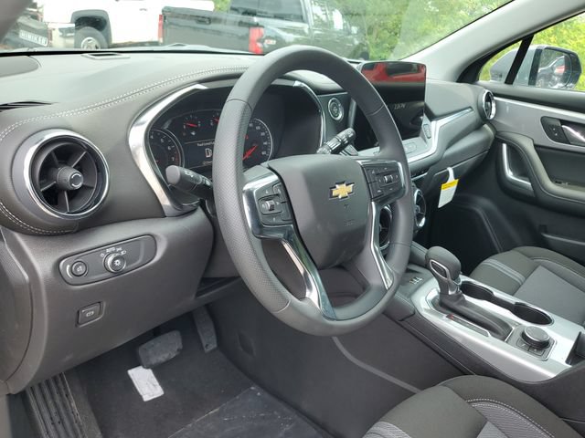 New 2026 Chevrolet Blazer LT w/ Convenience Package AWD/4WD image 18