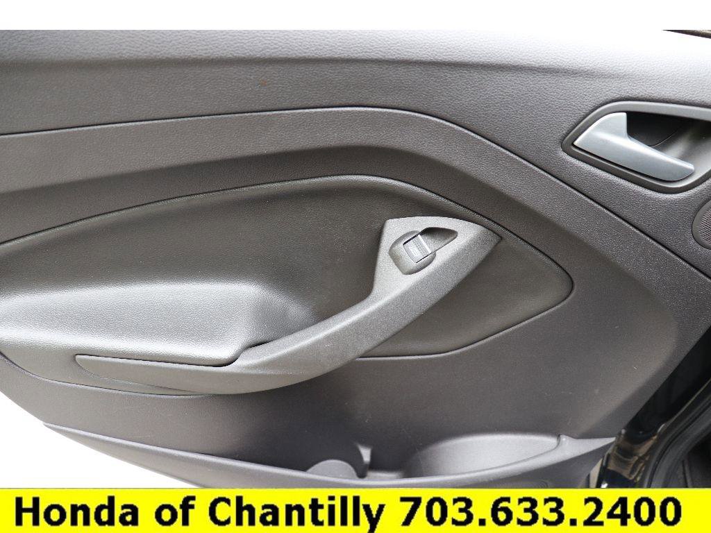 Used 2016 Ford Escape Titanium AWD/4WD image 22