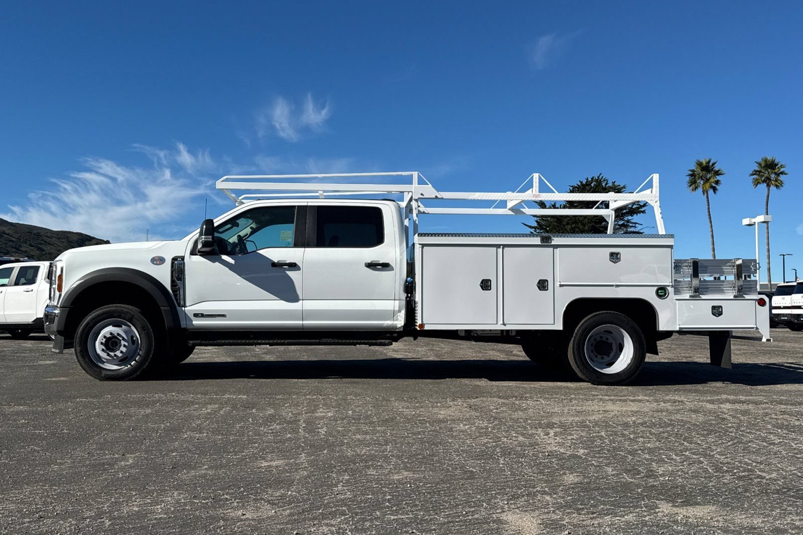 New 2025 Ford F550 4x4 Crew Cab Super Duty image 6