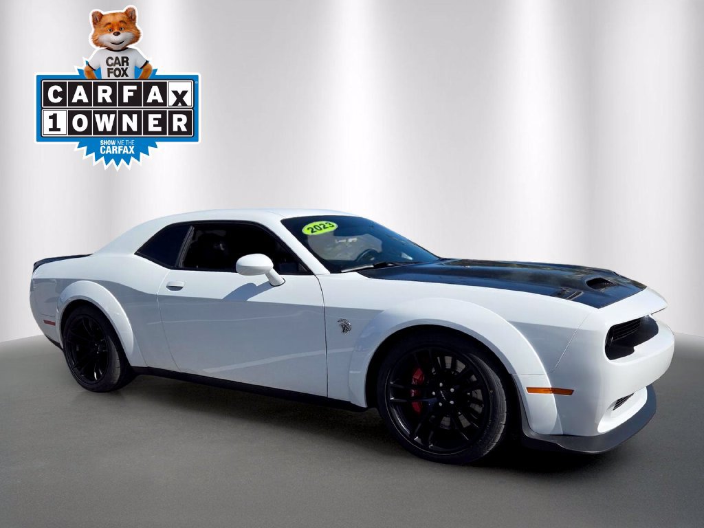Used 2023 Dodge Challenger SRT Hellcat RWD image 2