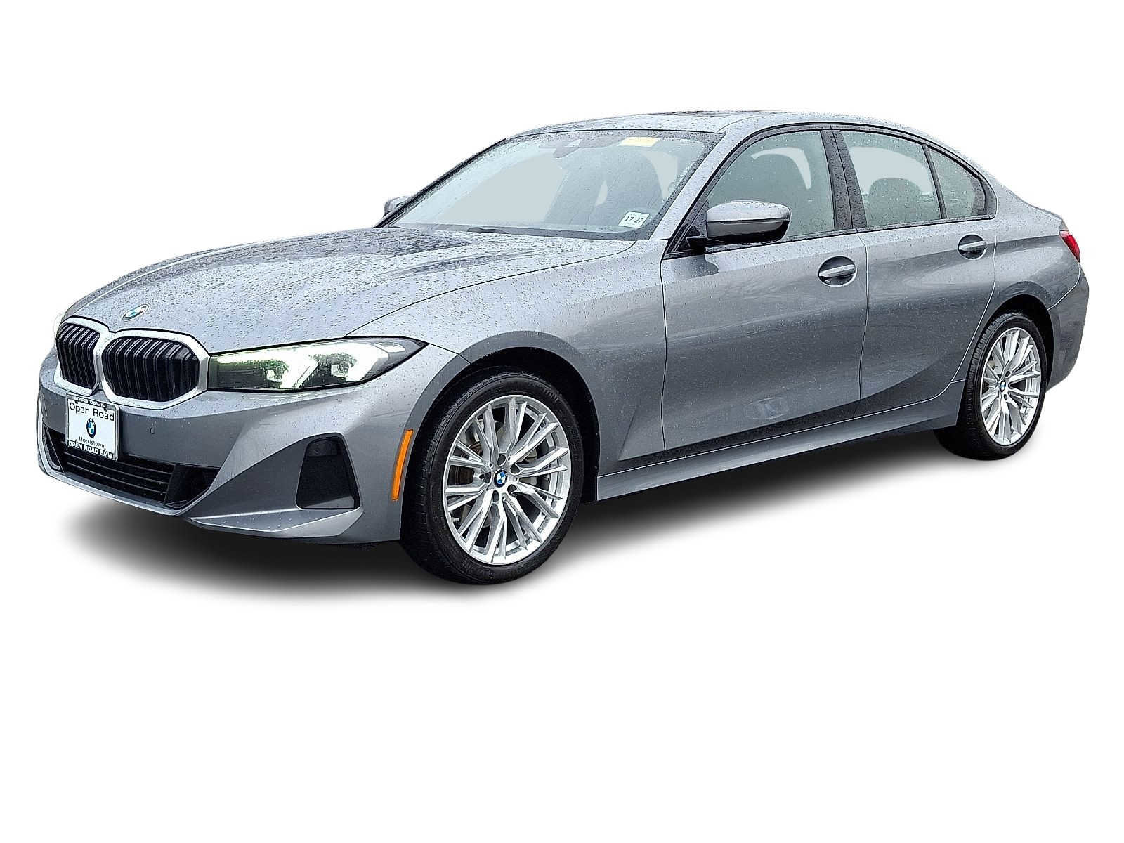 Certified 2023 BMW 330i xDrive Sedan w/ Driving Assistance Package image 3