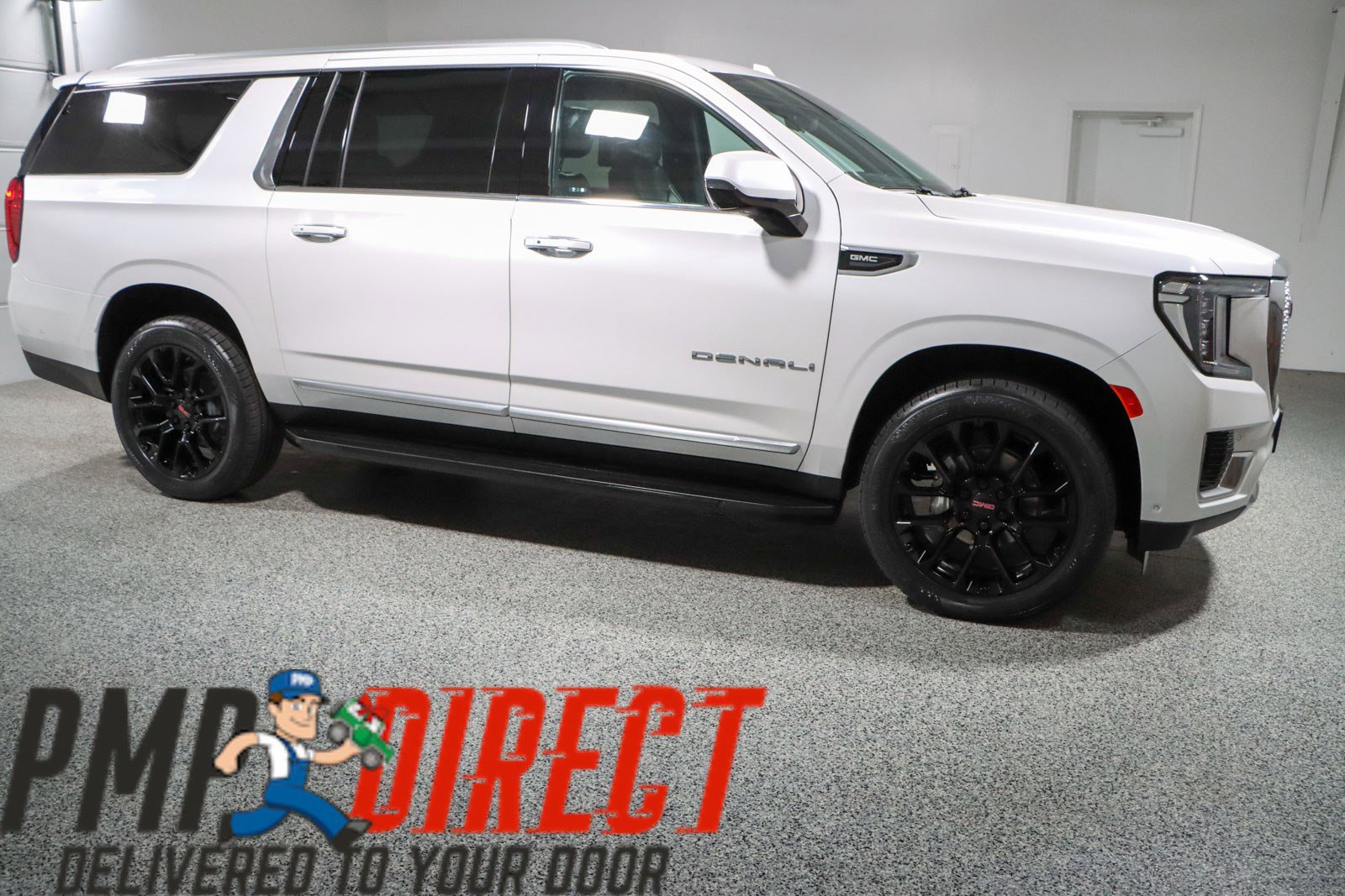 Used 2023 GMC Yukon XL Denali w/ Advanced Technology Package AWD/4WD image 6