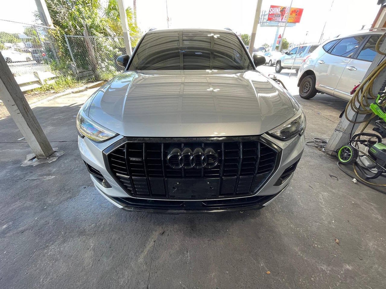 Used 2020 Audi Q3 2.0T Premium w/ Convenience Package AWD/4WD image 1